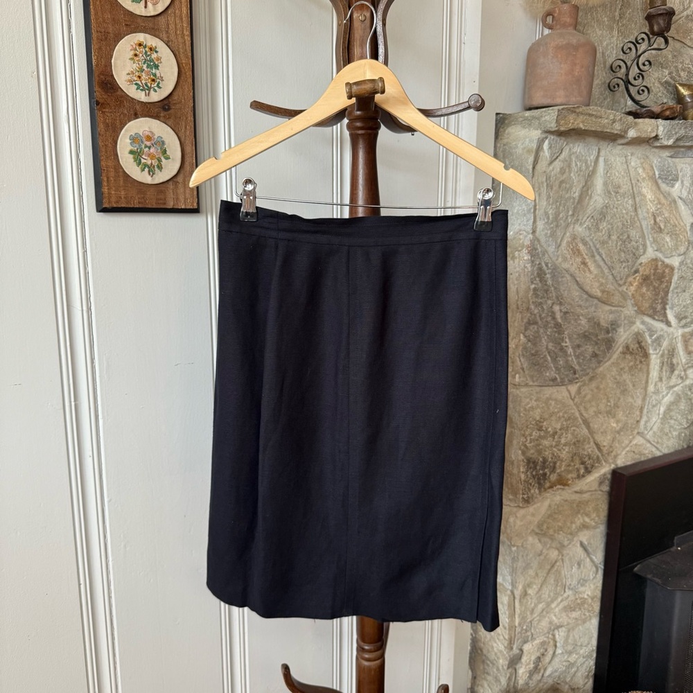 Louis Féraud Black Linen Knee Length Skirt